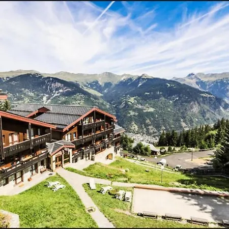 Les Brigues - Avec Vue Sur La Montagne Et Acces Aux Pistes * Courchevel