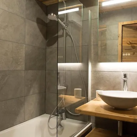 Apartment Les Brigues - Avec Vue Sur La Montagne Et Acces Aux Pistes Courchevel